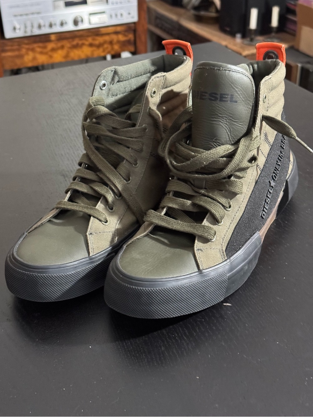 Diesel Men’s “S-DESE MC” OLIVE GREEN SNEAKERS/ BOOTS sz 10 like new.
